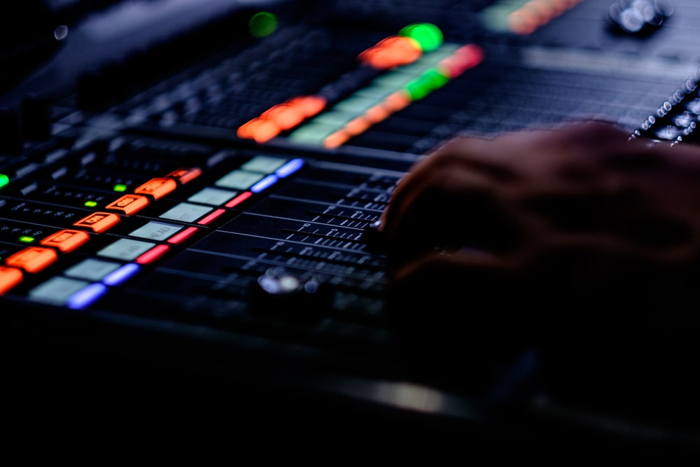 Soundboard Wallpaper Posted By Sarah Simpson