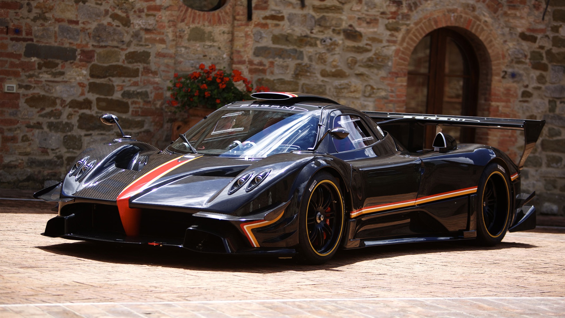 Pagani Wallpaper High Resolution Pictures Jpg