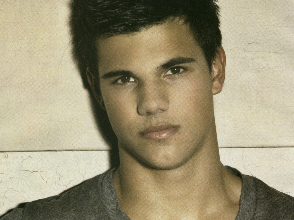 Taylor Lautner Wallpaper