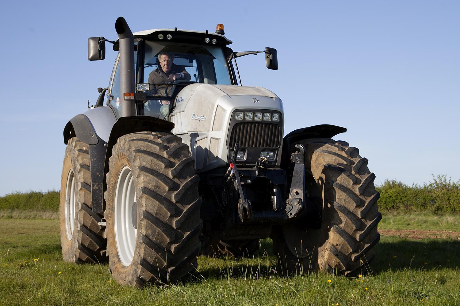 Farmer Clarkson Jeremy mows his meadow with a Lamborghini tractor 1500x1000