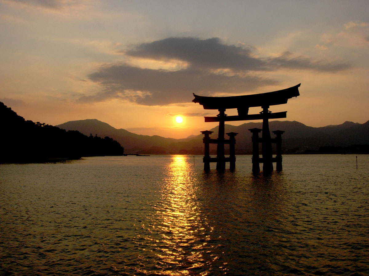 Wallpaper Japanese Itsukushima Torii Gate Special