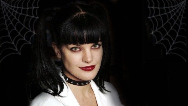 Pauley Perrette Wallpaper HD Early