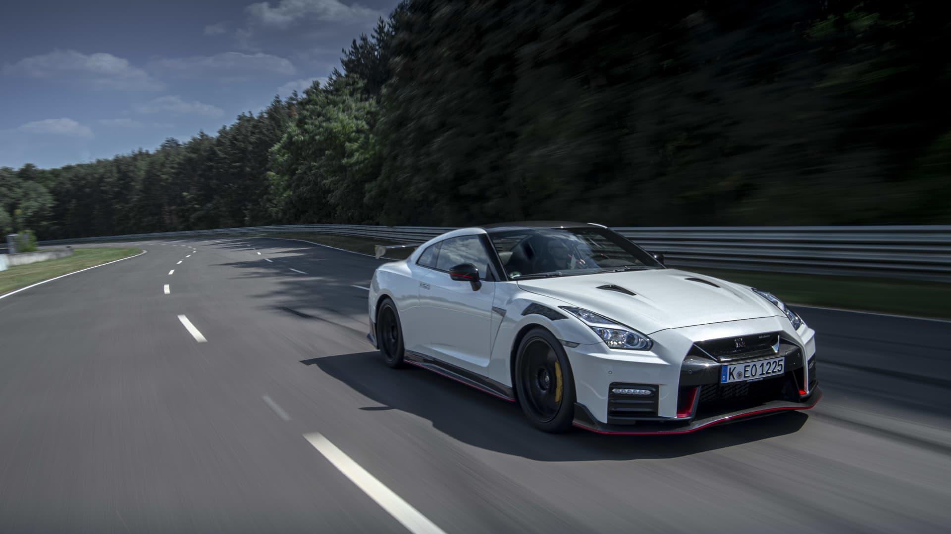  Nissan GT R Nismo Review Power Performance And Handling