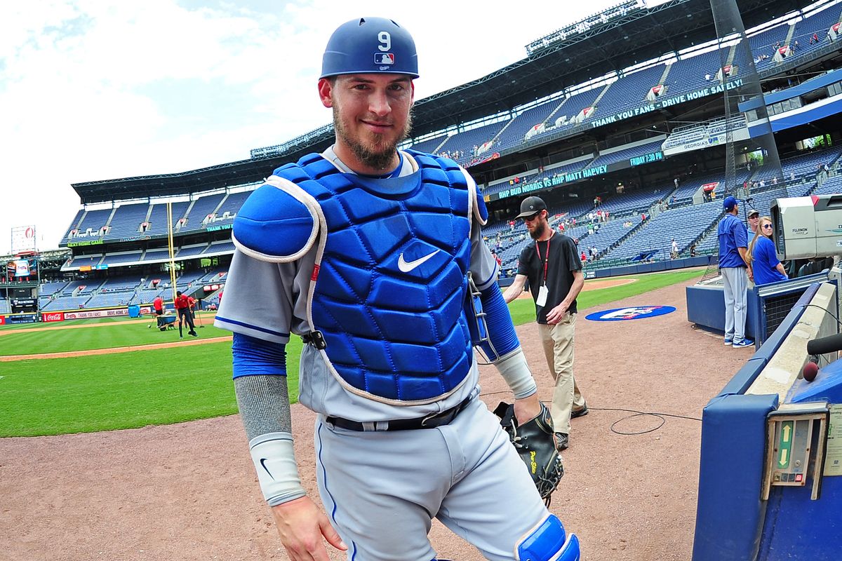 Clayton Kershaw Yasmani Grandal Help Dodgers Leave Atlanta On