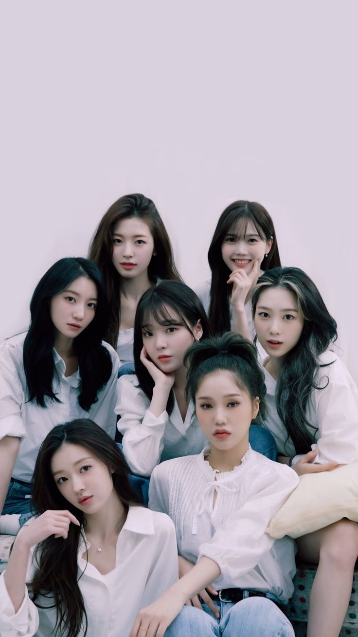Oh My Girl Lookscreen Wallpaper