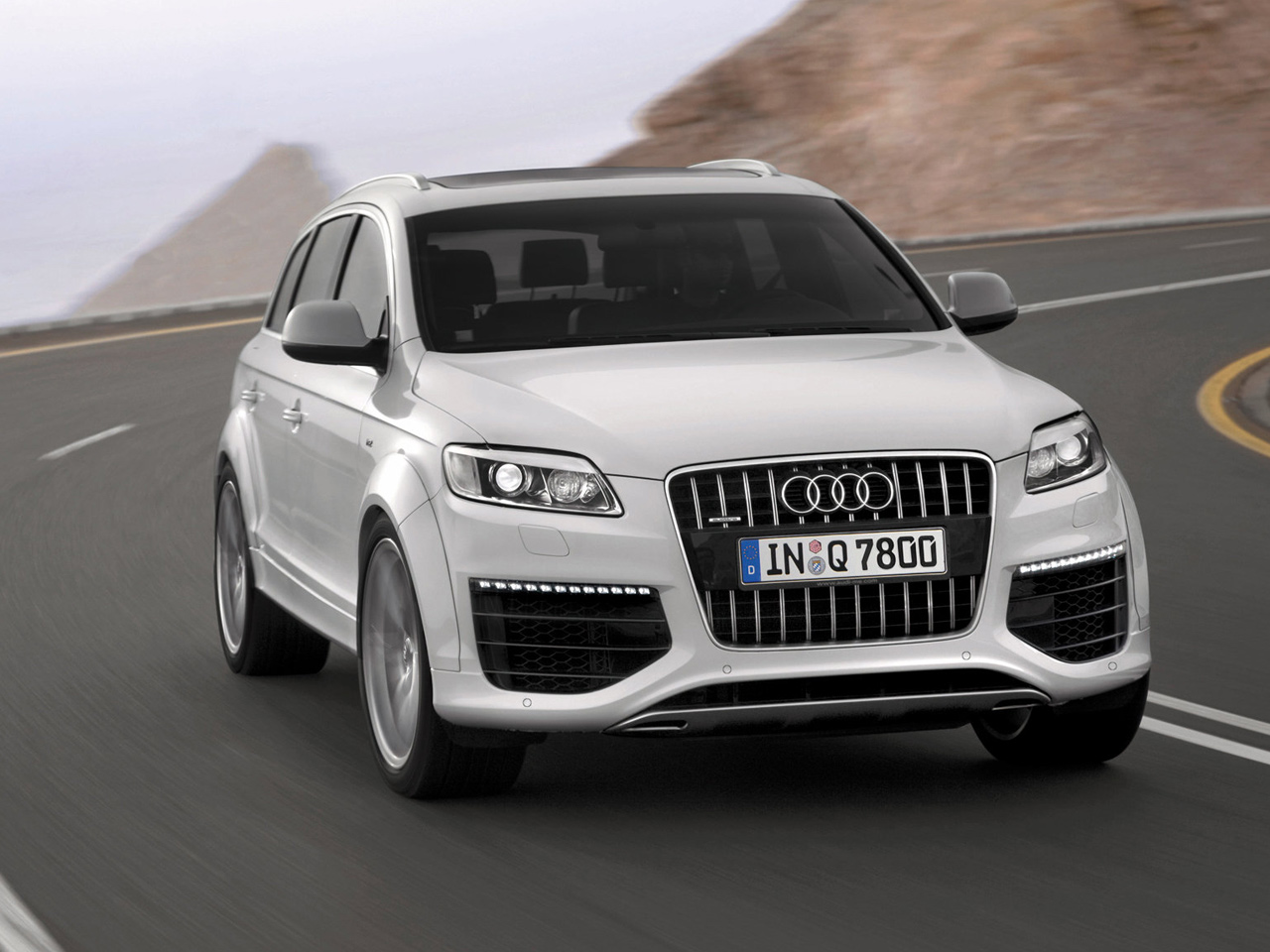 Gorgeous Audi Q7 Wallpaper Full HD Pictures