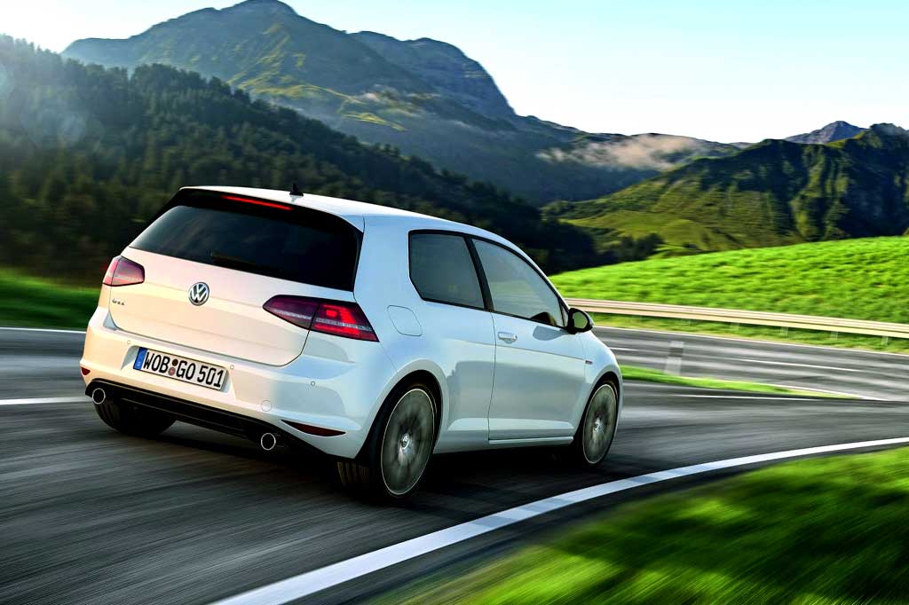 Photos Volkswagen Golf GTI VII MK7 2014 from article GTI 7th