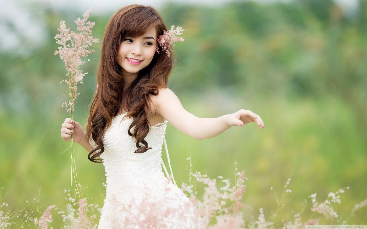 Alone Girl Wallpaper