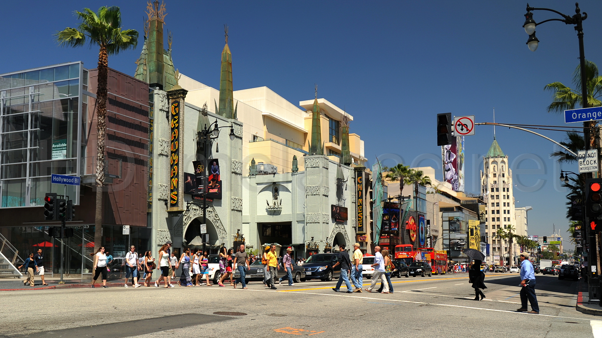 Бульваре Санта-Моника в Голливуде