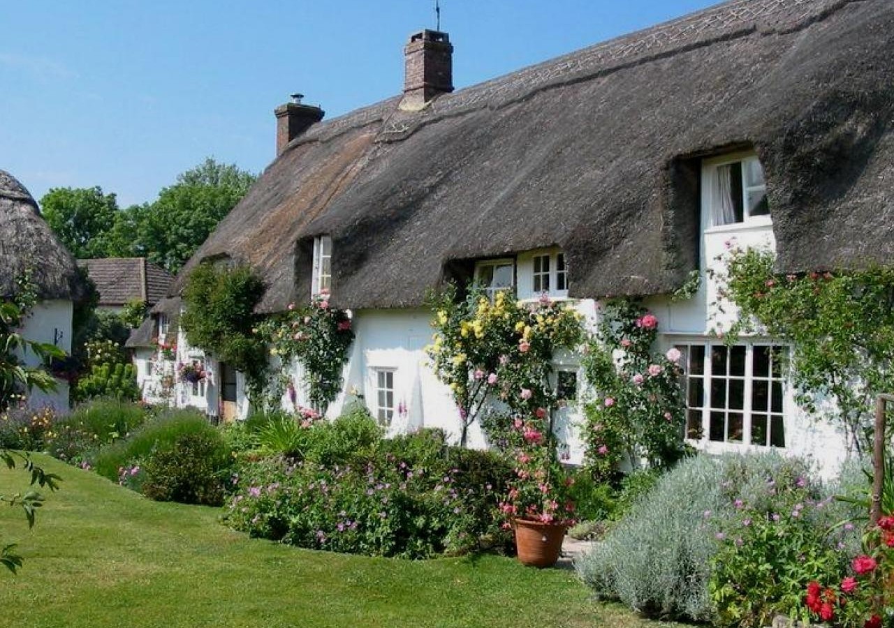 Thatched Cottages Wallpaper Gallery