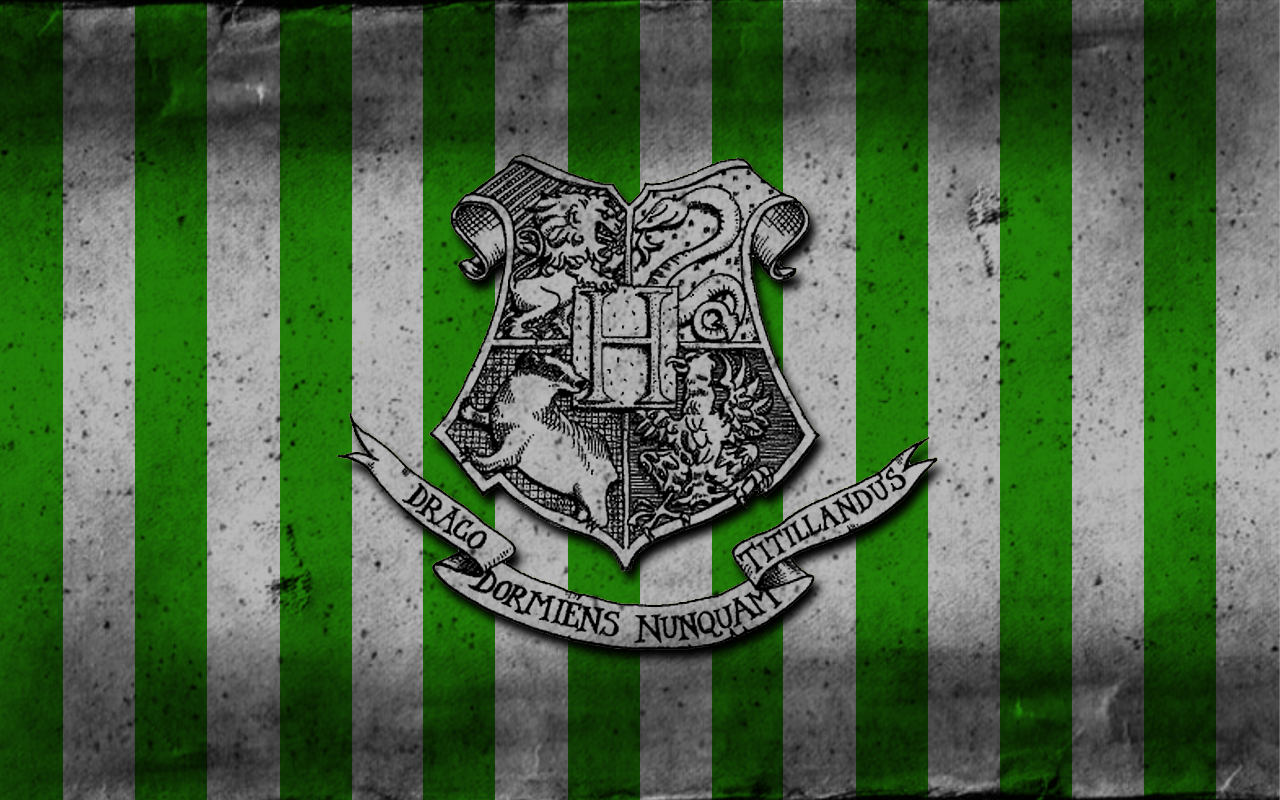 GRYFFINDOR HUFFLEPUFF and SLYTHERIN WALLPAPERS