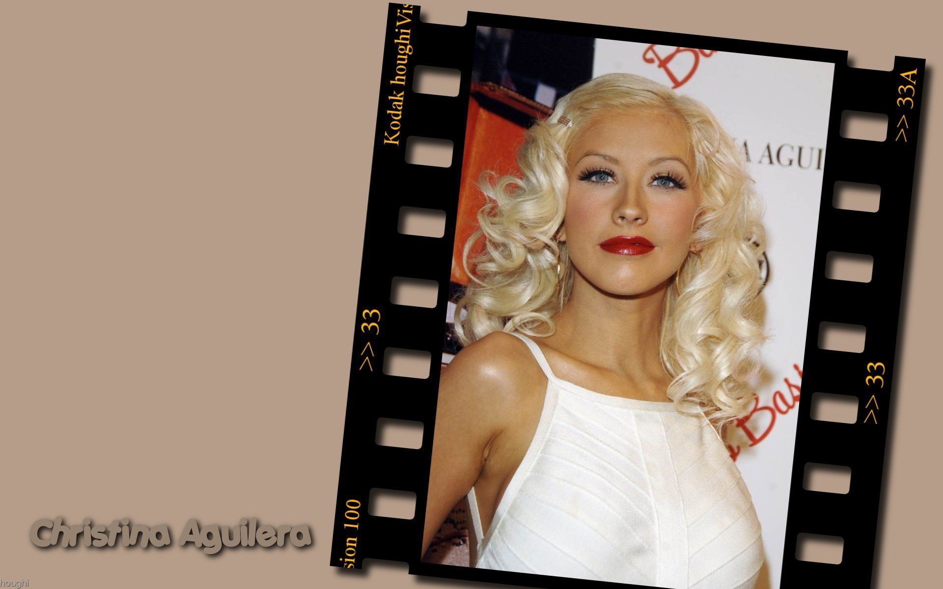 Christina Aguilera Maxim Images   Frompo