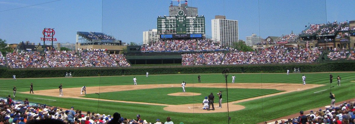 Chicago Cubs Vs Milwaukee Brewers Gold Crown Travel Tour