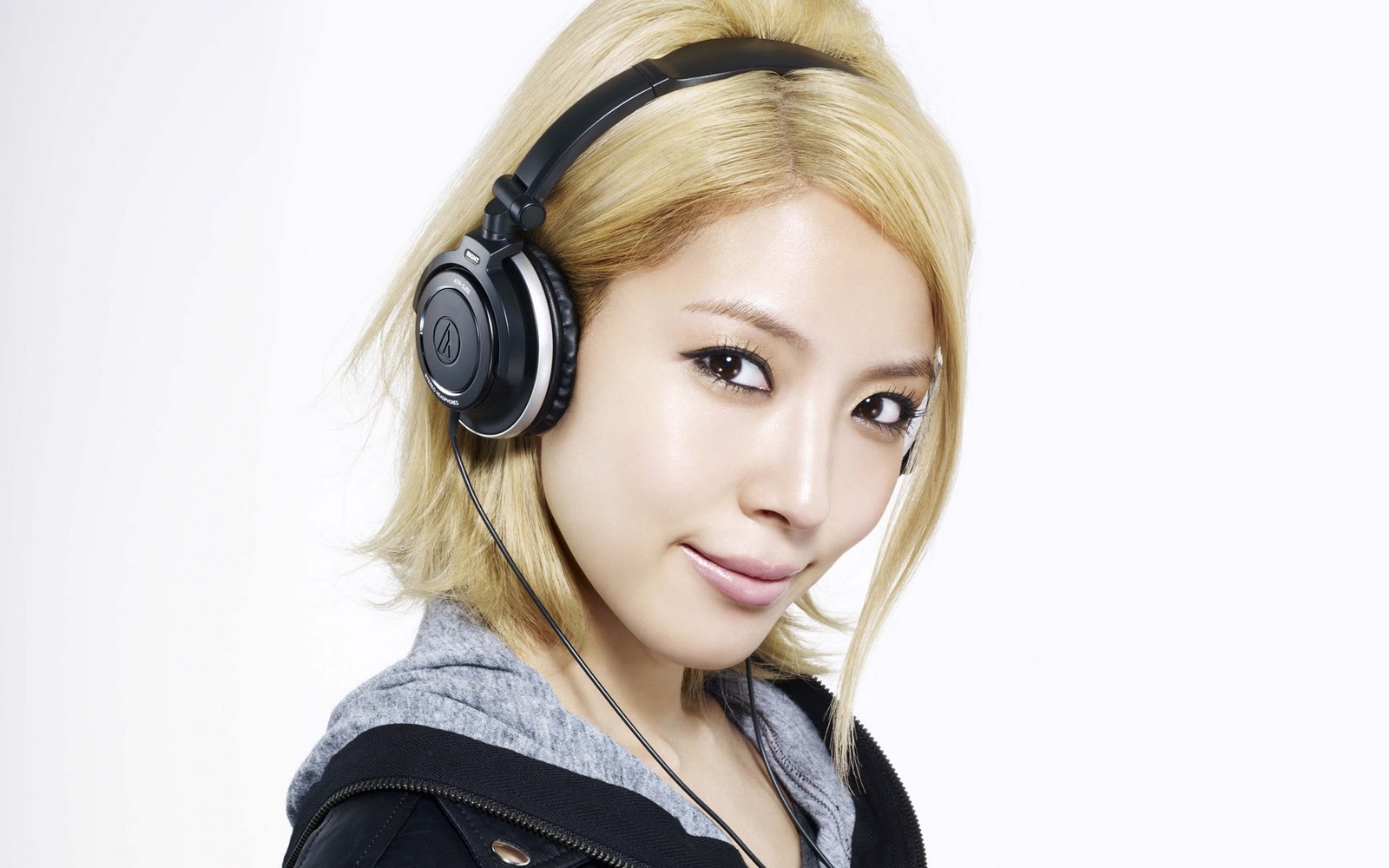 Free download trololo blogg Big Big Wallpaper Store Hamilton [1600x881