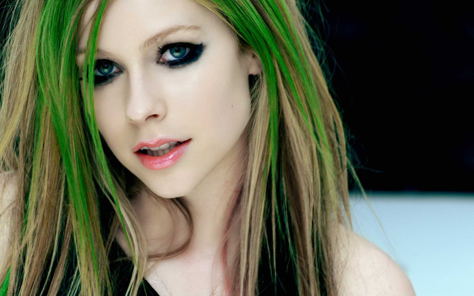 Avril Lavigne Wallpaper Apnatimepass