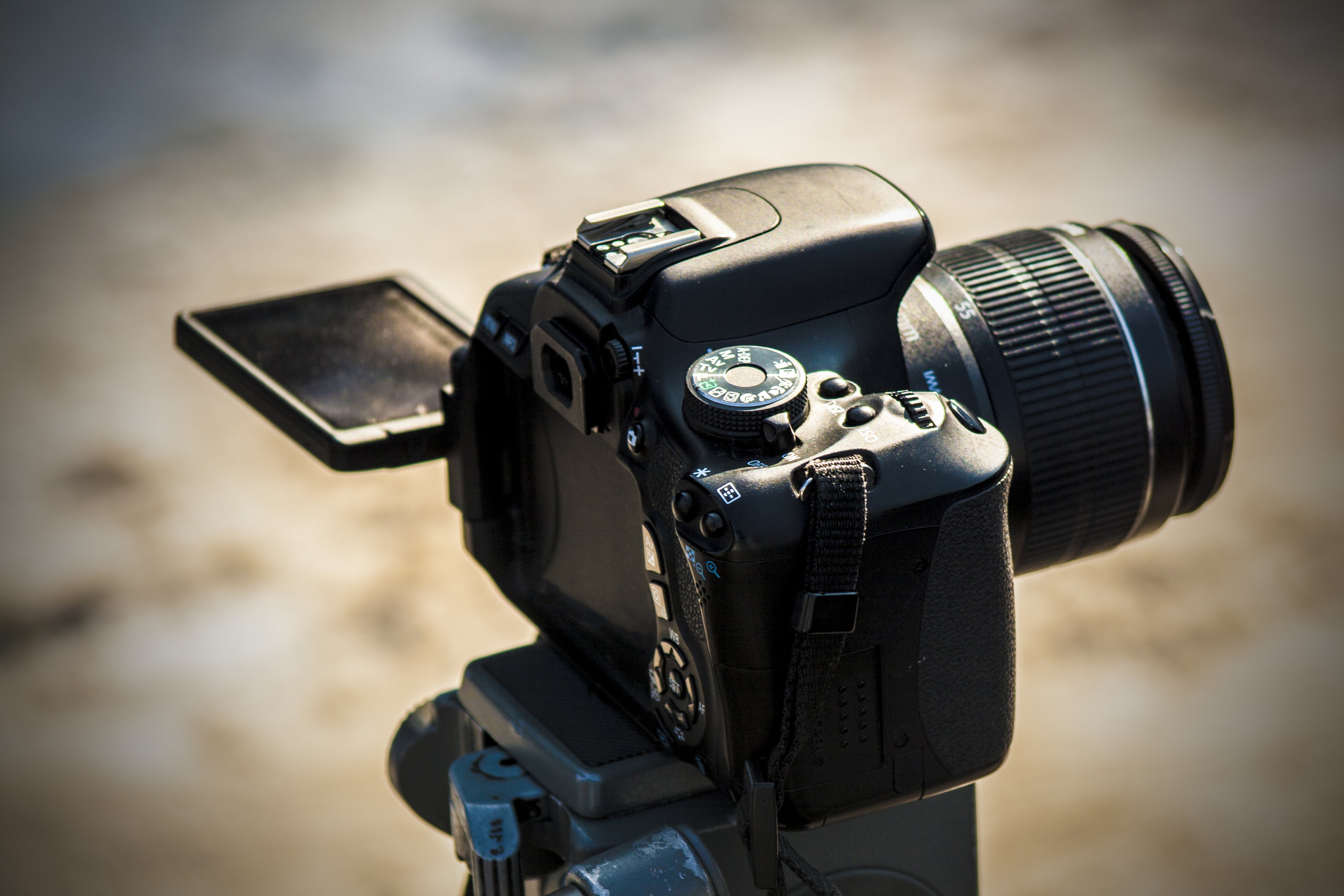 Canon 600d Tripod Camera Wallpaper