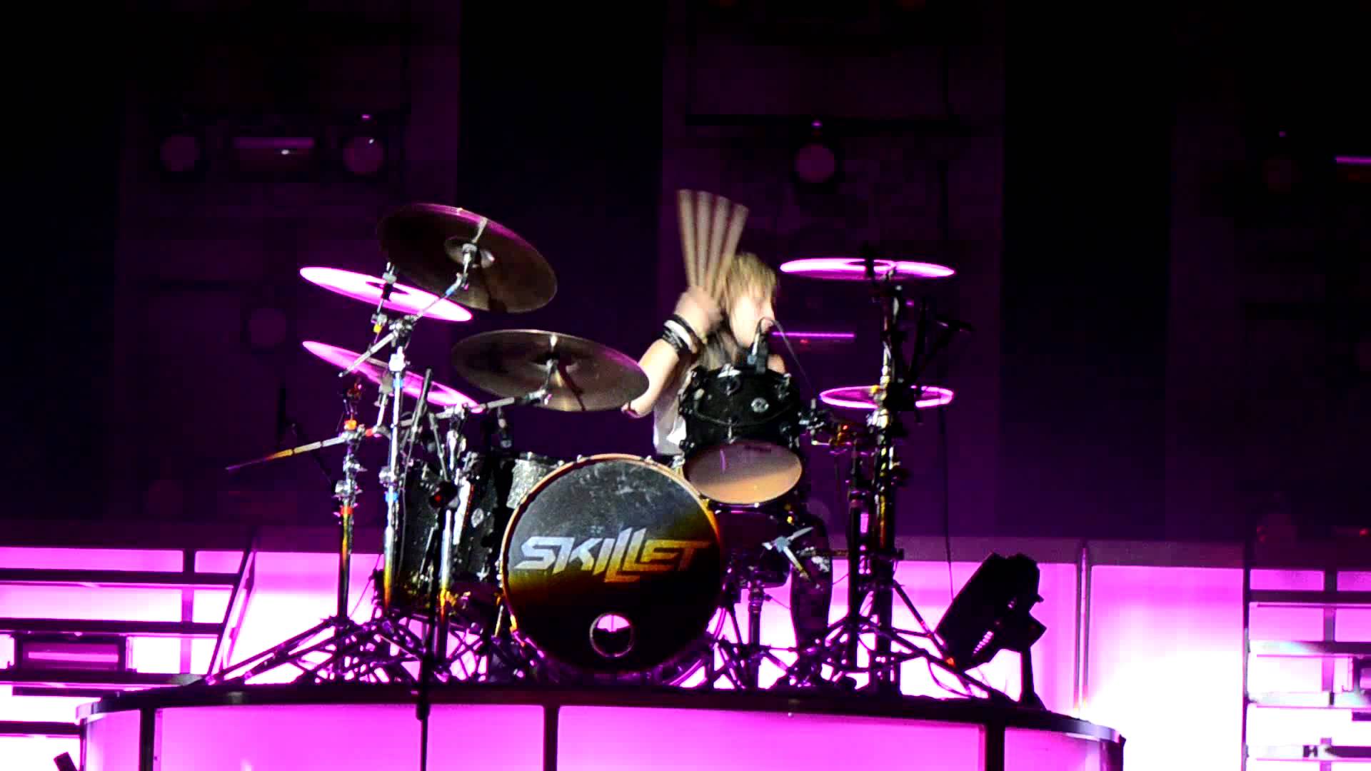 Jen Ledger Skillet Drummer Drum Solo HD