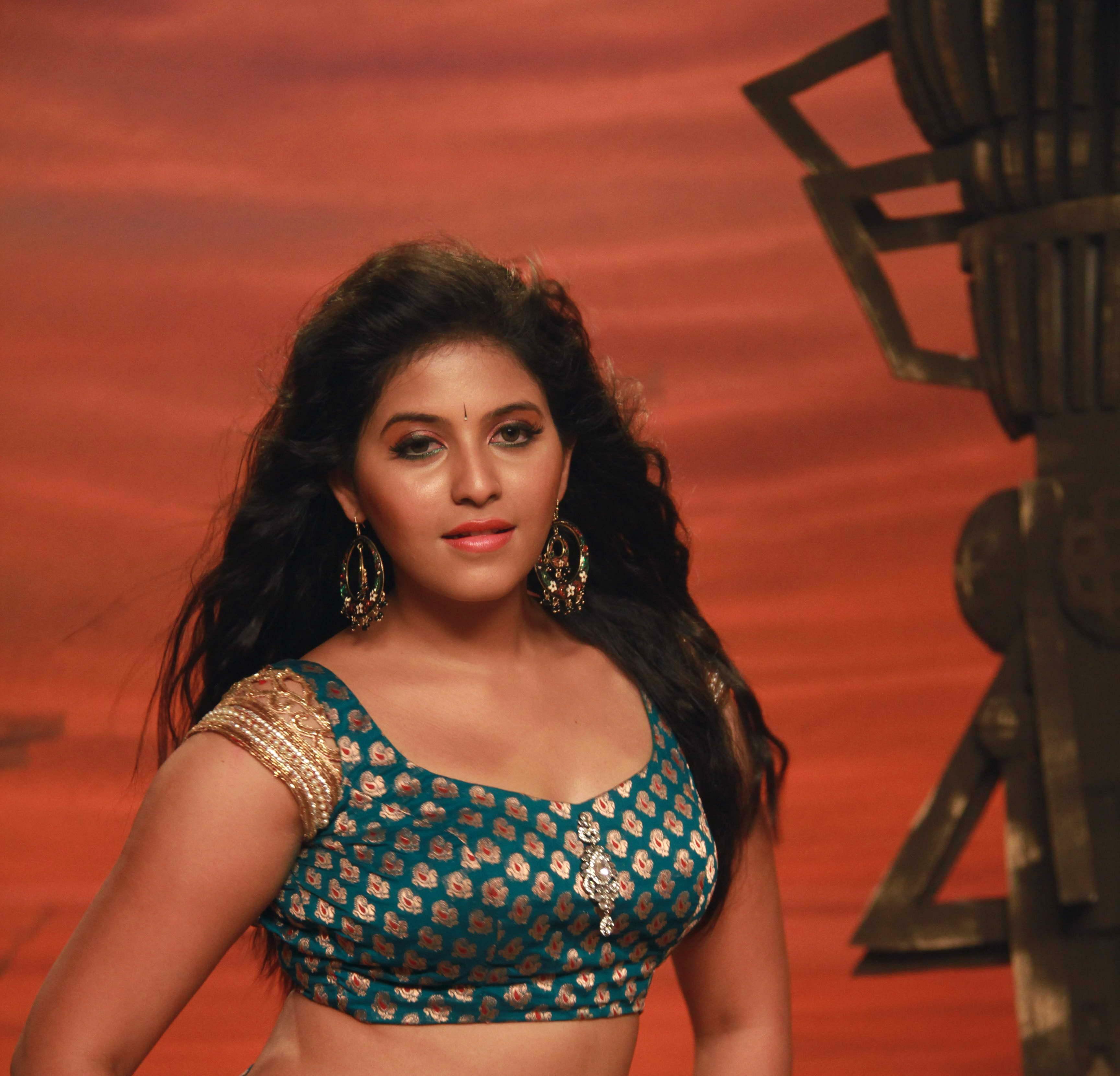 Anjali 2k Actress 4k Tamil Telugu HD Wallpaper