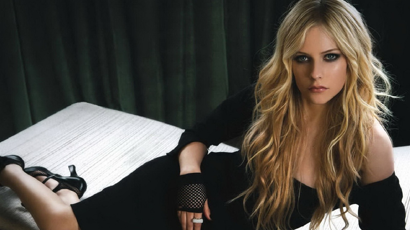 Free Download Avril Lavigne 3 42 1366x768 1366x768 For Your Desktop Mobile Tablet Explore 47 Avril Lavigne Wallpaper 1366x768 Avril Lavigne Wallpaper 1366x768 Avril Lavigne Wallpapers Avril Lavigne Wallpaper