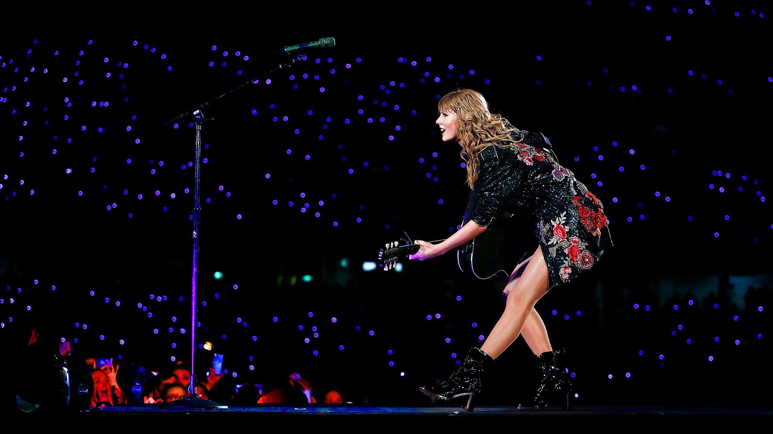 Taylor Swift Calls Out Ex Label For Shameless Greed Home