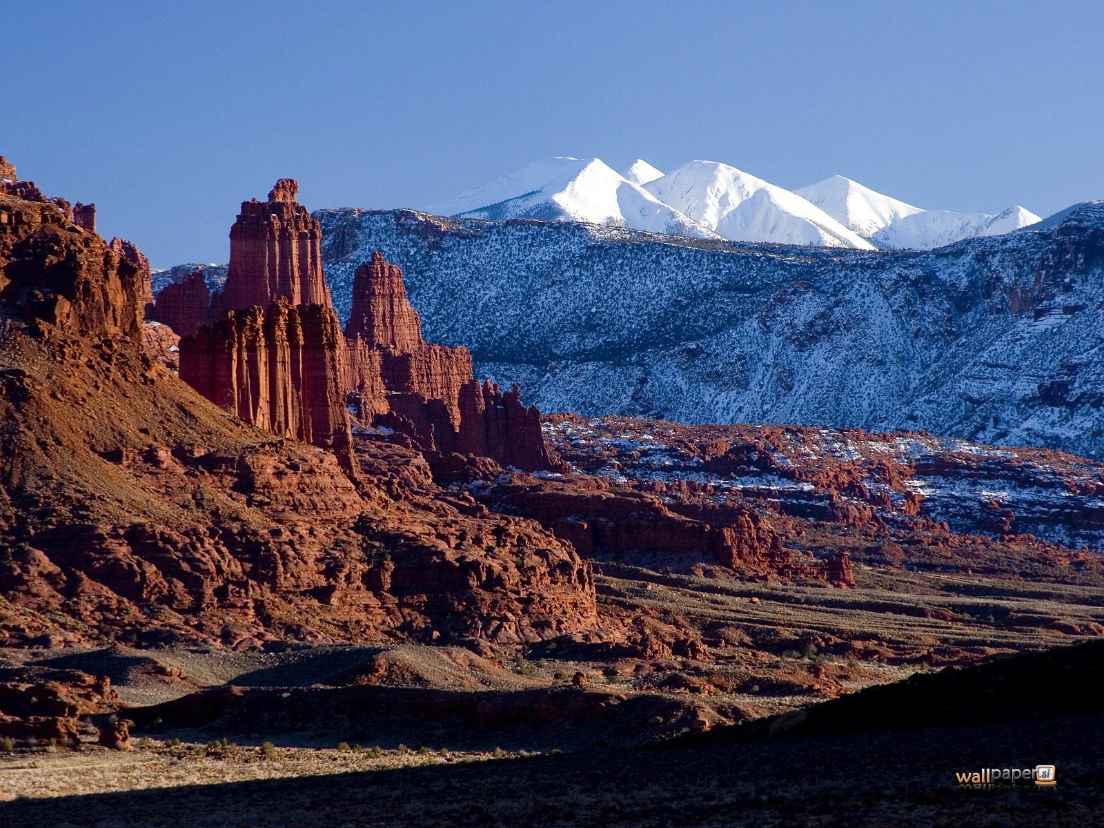 Sal Mountains and Indian Creek Area Near Moab in Winter Utah Wallpaper