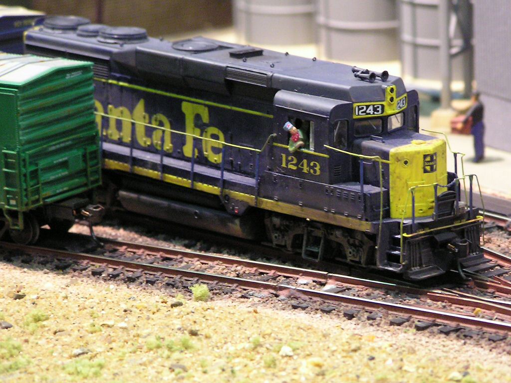 Model Railway Steam Diesel Electric Train Set Photographic
