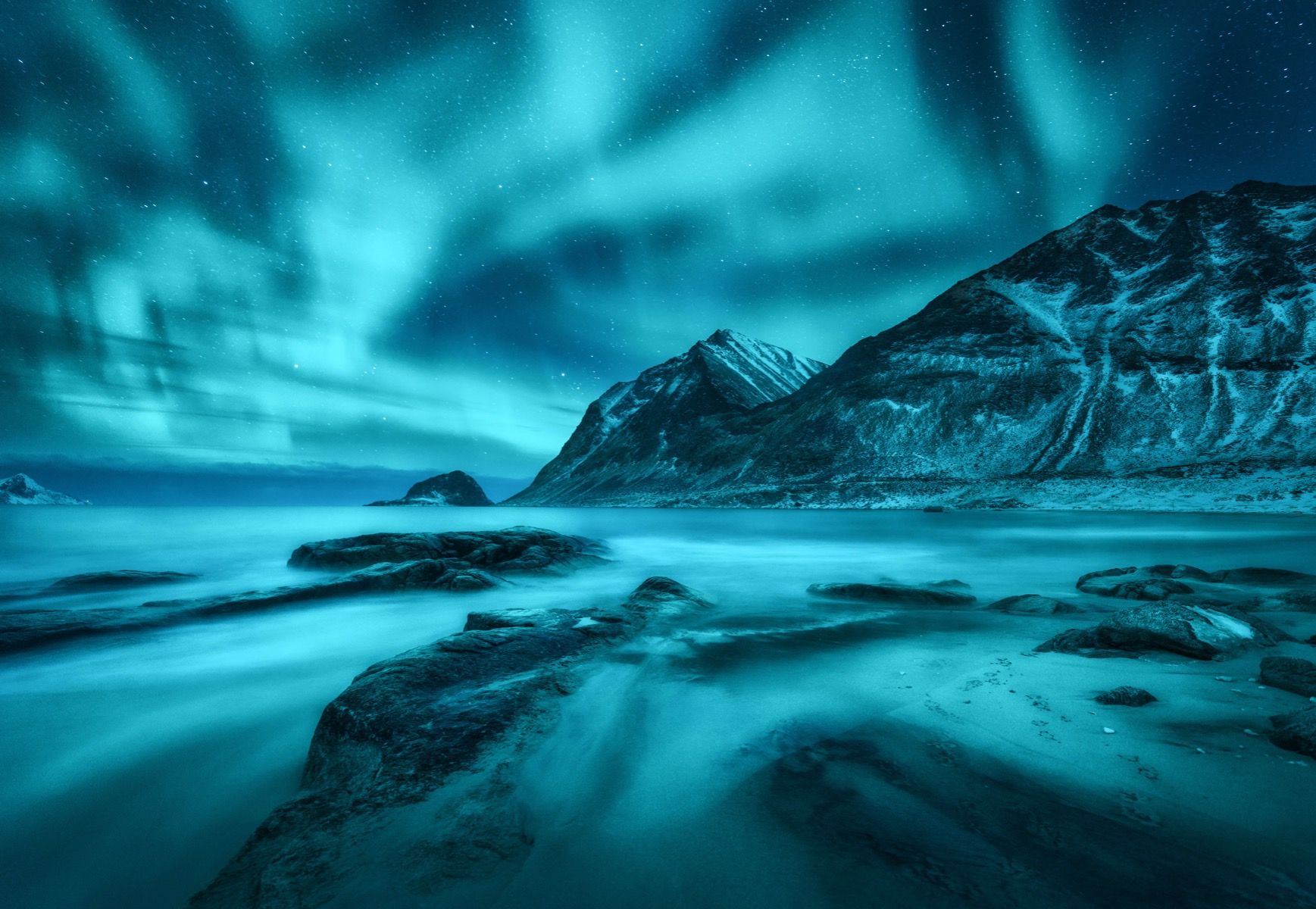 Blue Northern Lights With Mountains Wallpaper