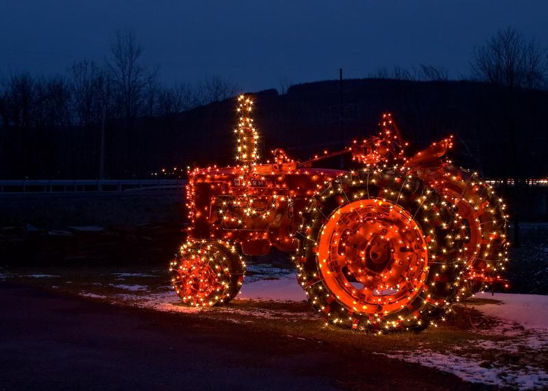 Christmas Tractor Wallpaper