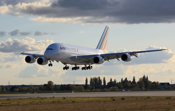 Wallpaper Aviatoin Airbus A380 Airfrance Landing