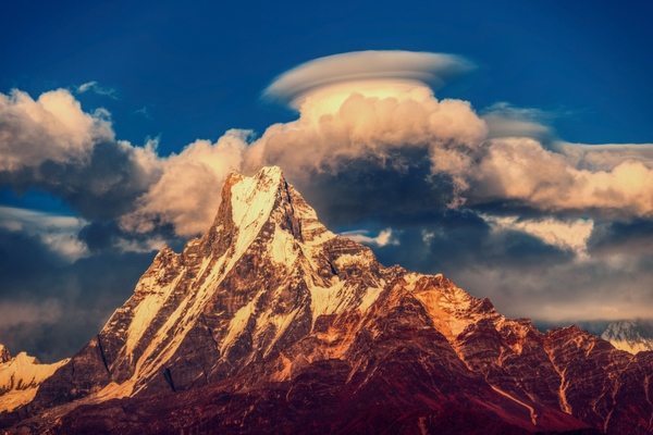 Annapurna Mountains Nepal Himalaya Wallpaper