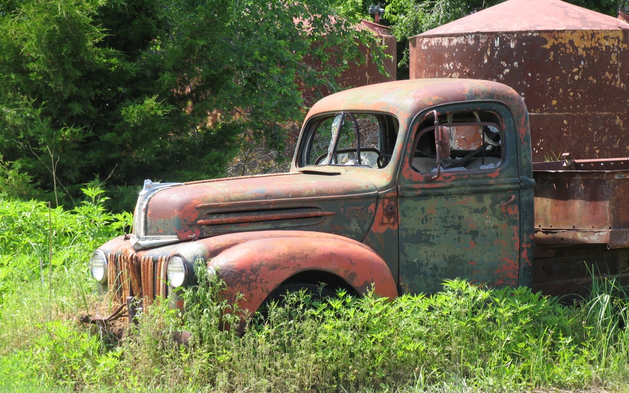Old Truck Wall