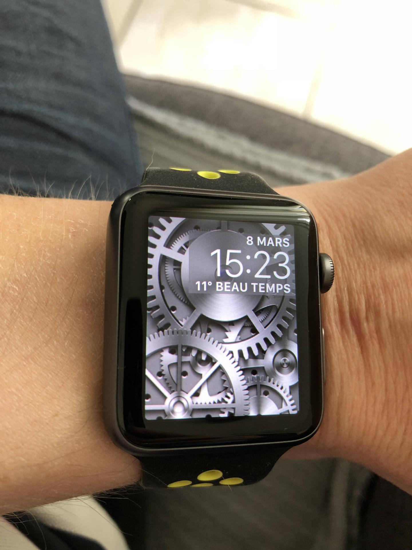 Download Apple Watch Mechanical Gear Dial Wallpaper