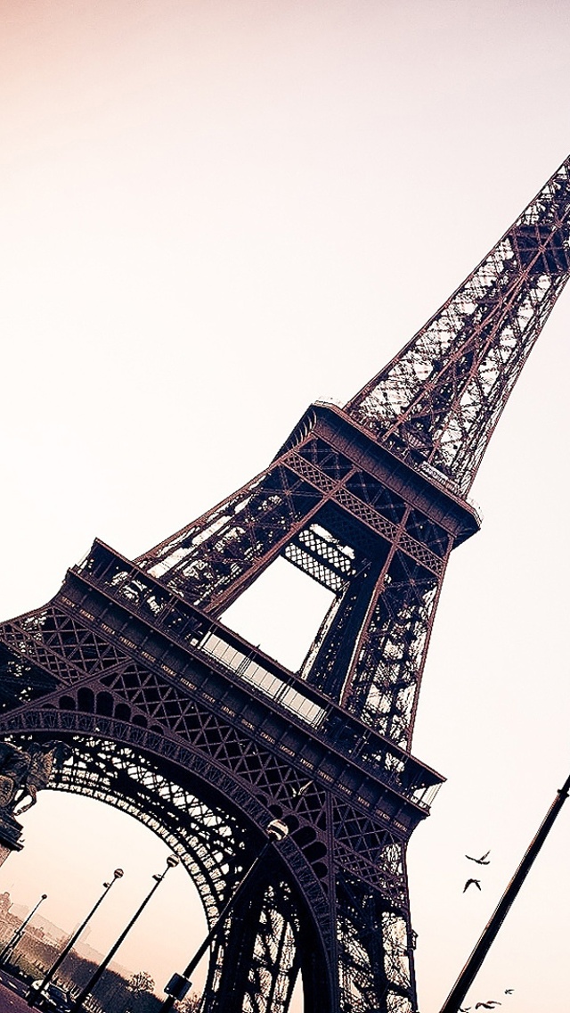 Eiffel Tower Paris iPhone Wallpaper 5s