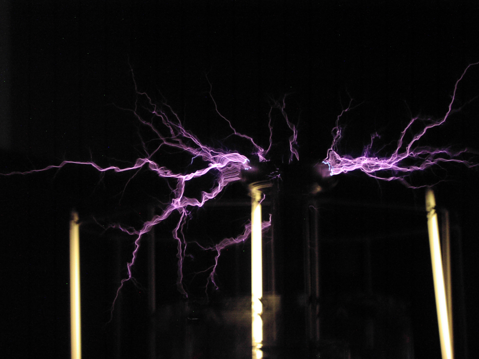 Tesla Coil Wallpaper The tesla coil in action