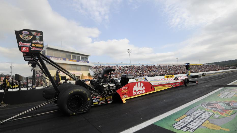 Doug Kalitta Takes Early Nhra Top Fuel Qualifying Lead At