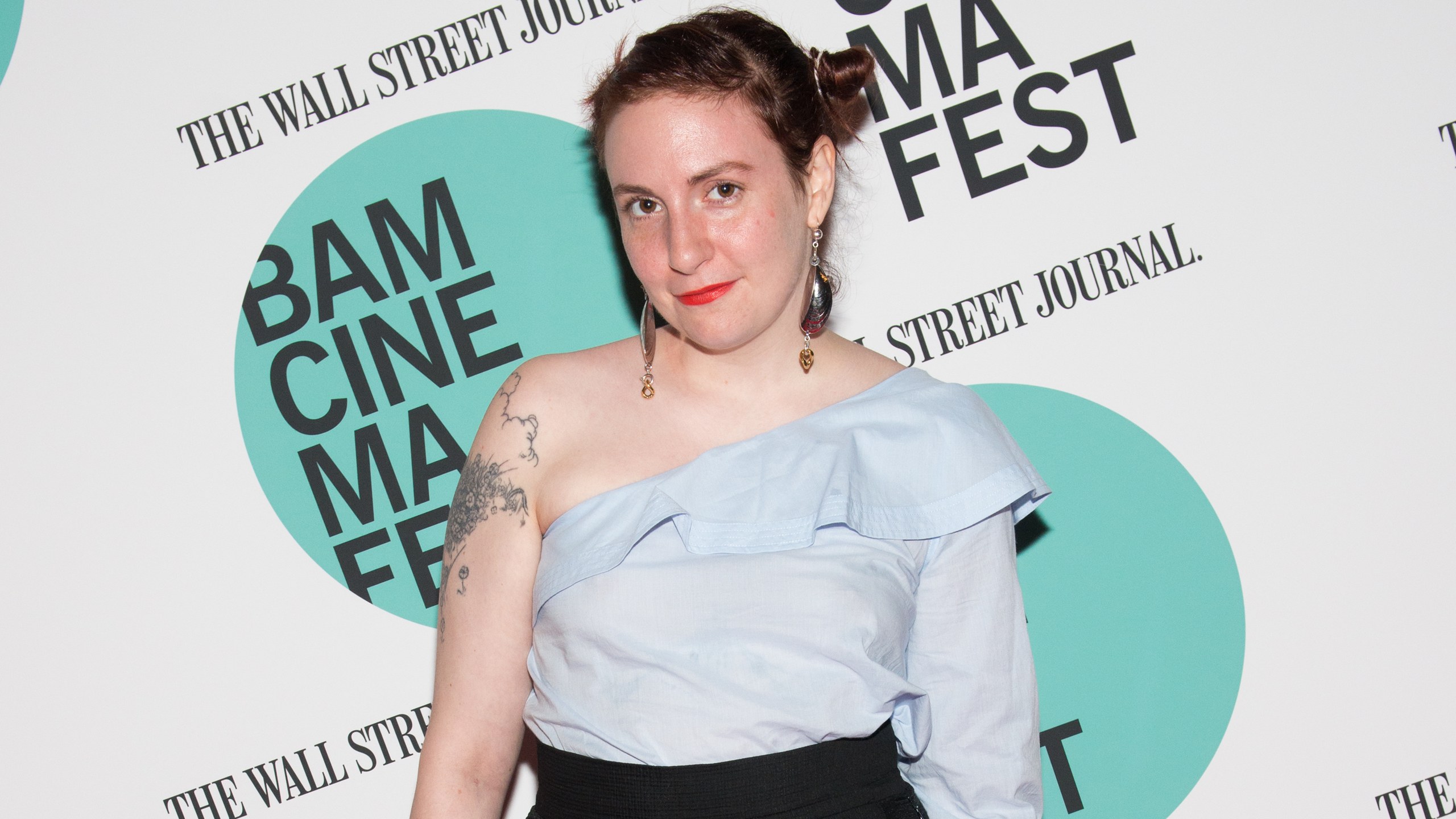 Lena Dunham S Story Of Rehoming Dog Lamby Refuted By Shelter