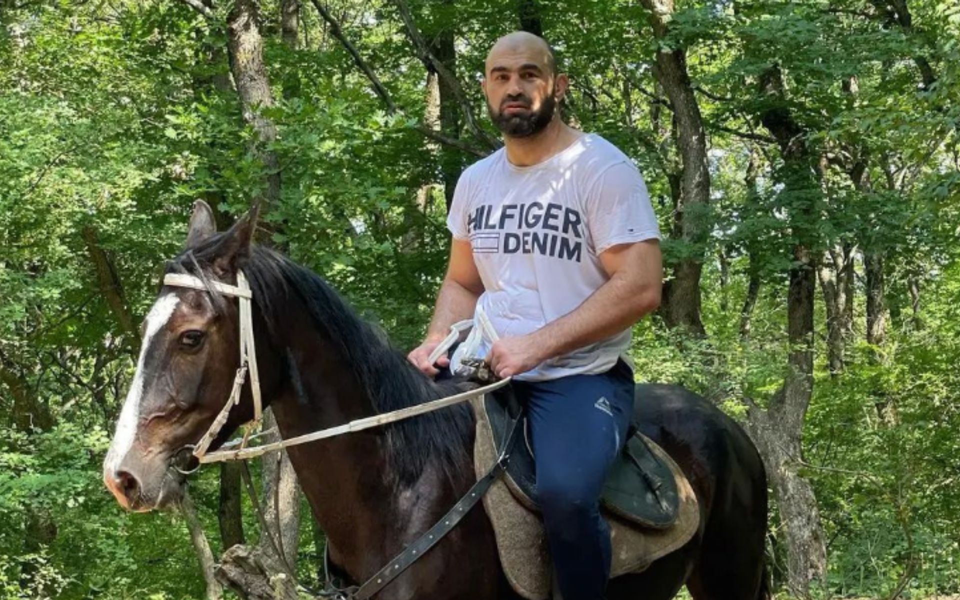 Does Dagestani Ufc Heavyweight Shamil Abdurakhimov Have Military Wallpaper