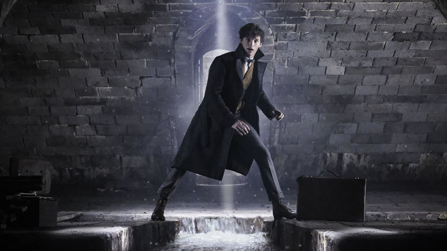 Young Dumbledore Is Unnervingly Hot In New Fantastic