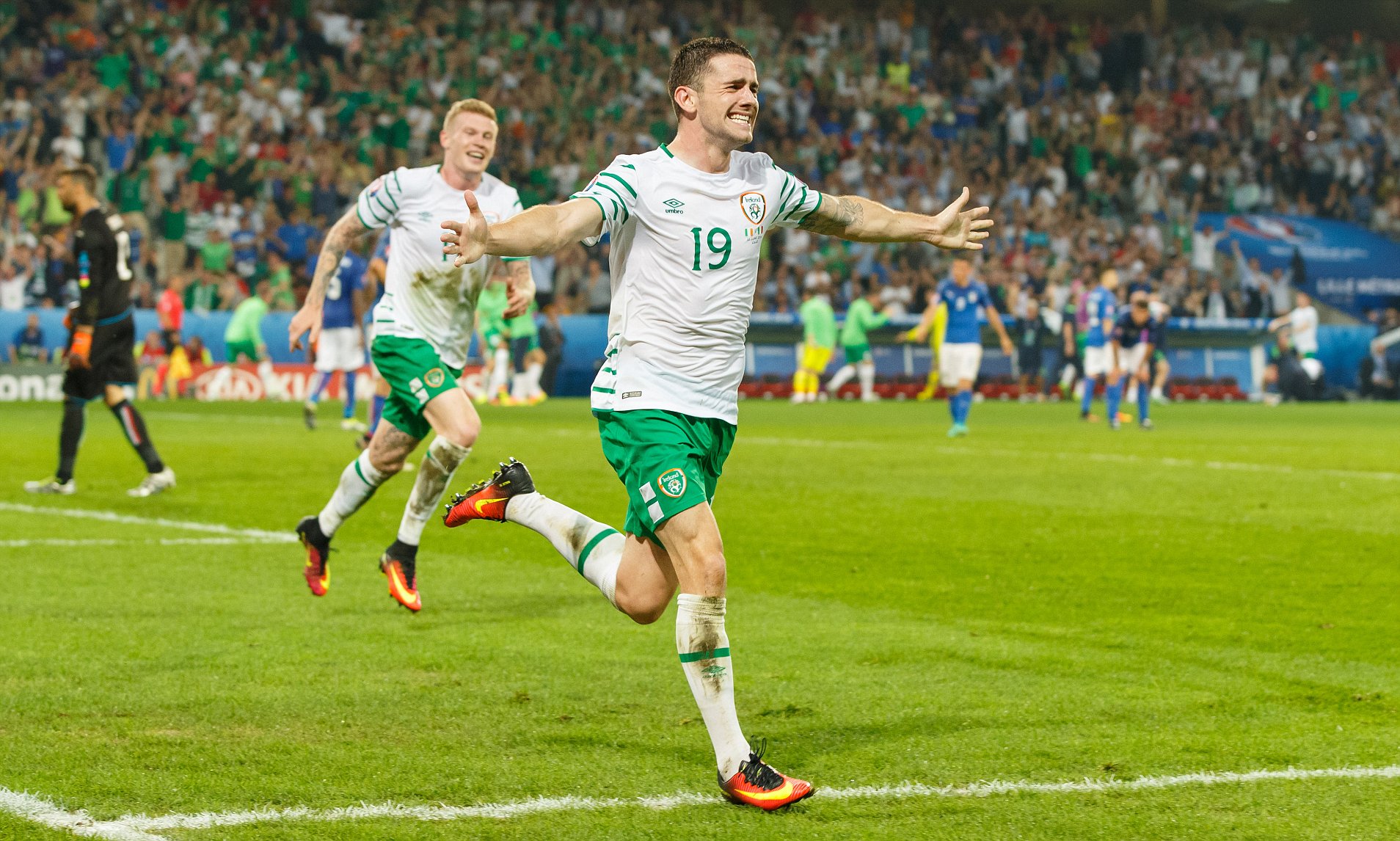 Italy Republic Of Ireland Robbie Brady Scores Dramatic Late