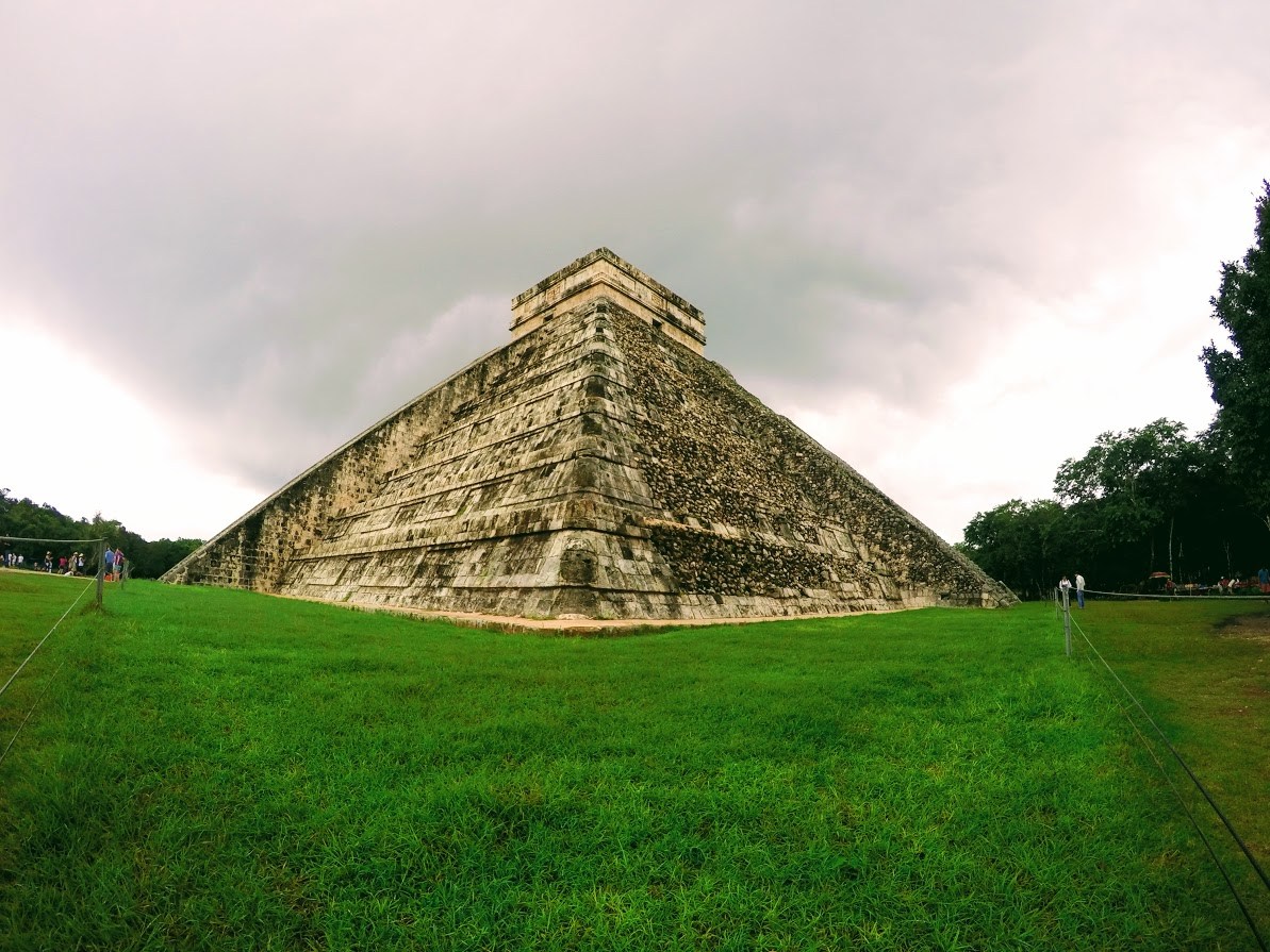 Chichen Itza Widescreen Wallpaper