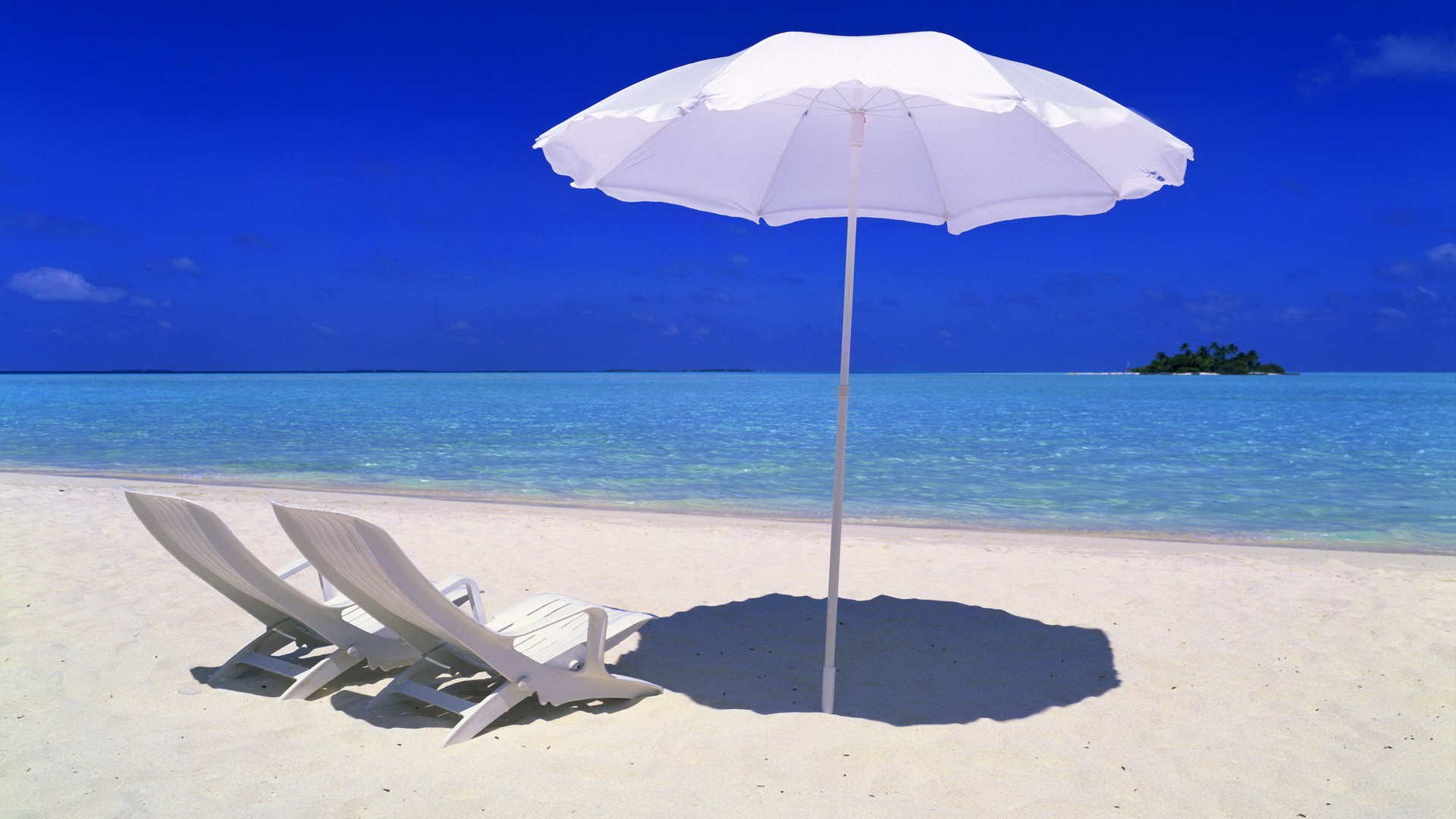 Best Tropical Beach With Chairs HD Photo Galeries Wallpaper
