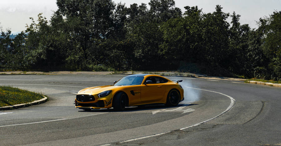 Amg Gt R Race Track Wallpaper