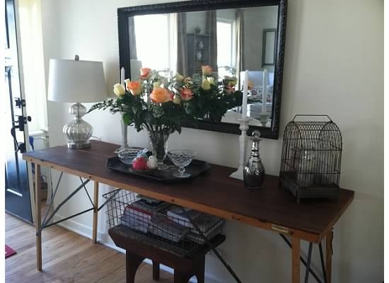 Vintage Wallpaper Table Furniture Features