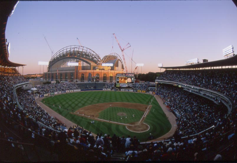    History Photos and more of the Milwaukee Brewers former ballpark 804x552