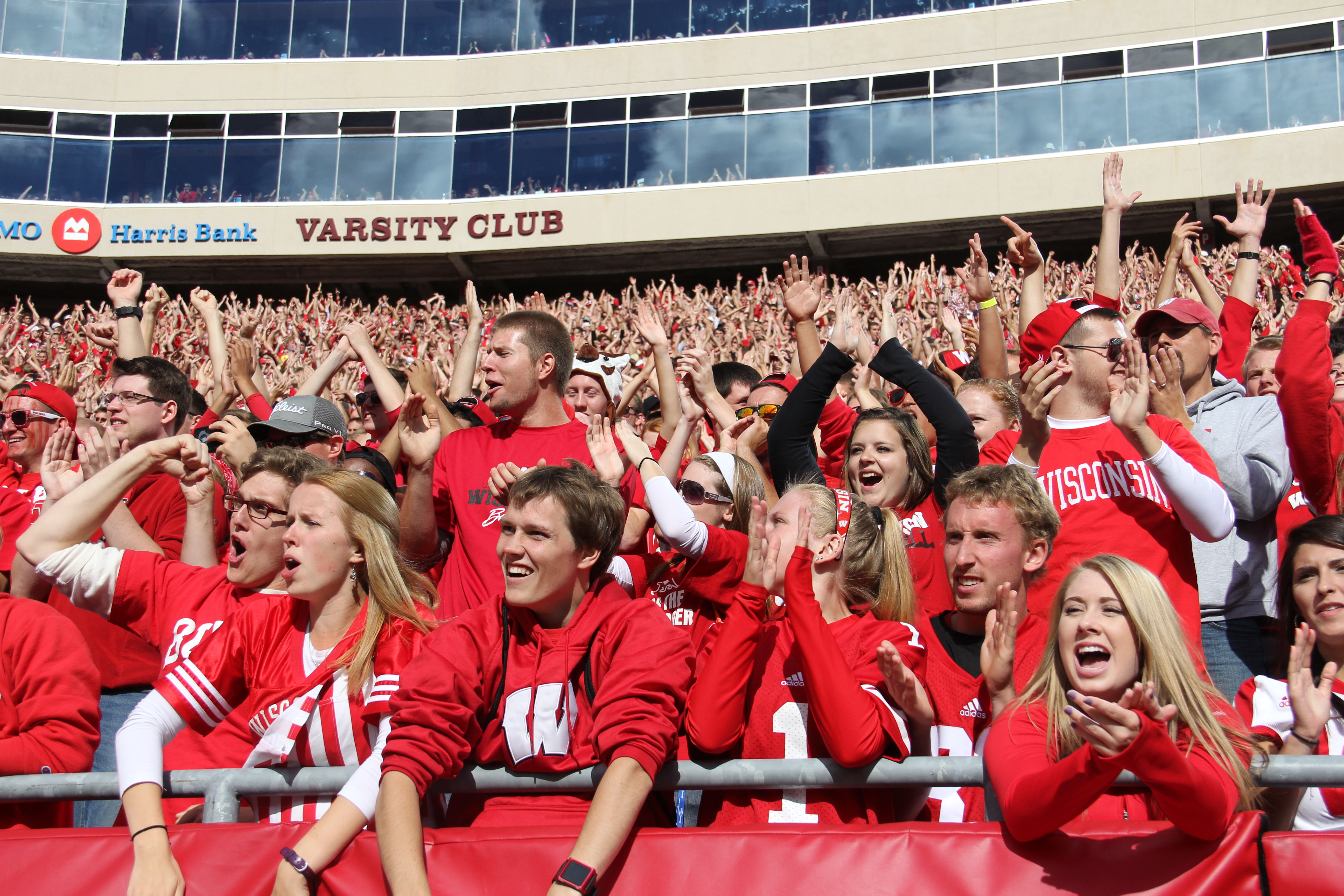 Badger Fans Are Excited For Kickoff Football Gameday Pint