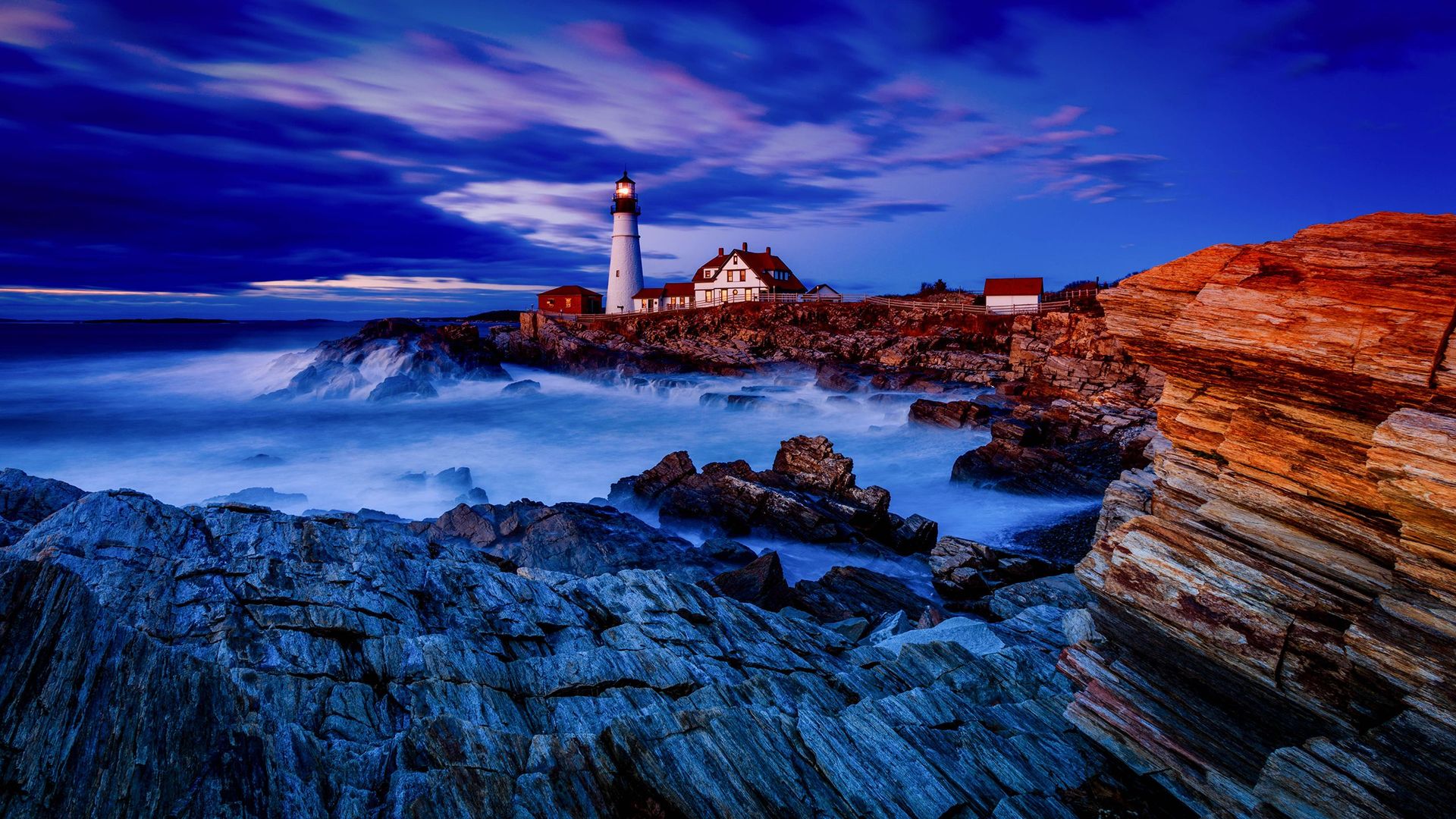 Beautiful Lighthouse Wallpaper