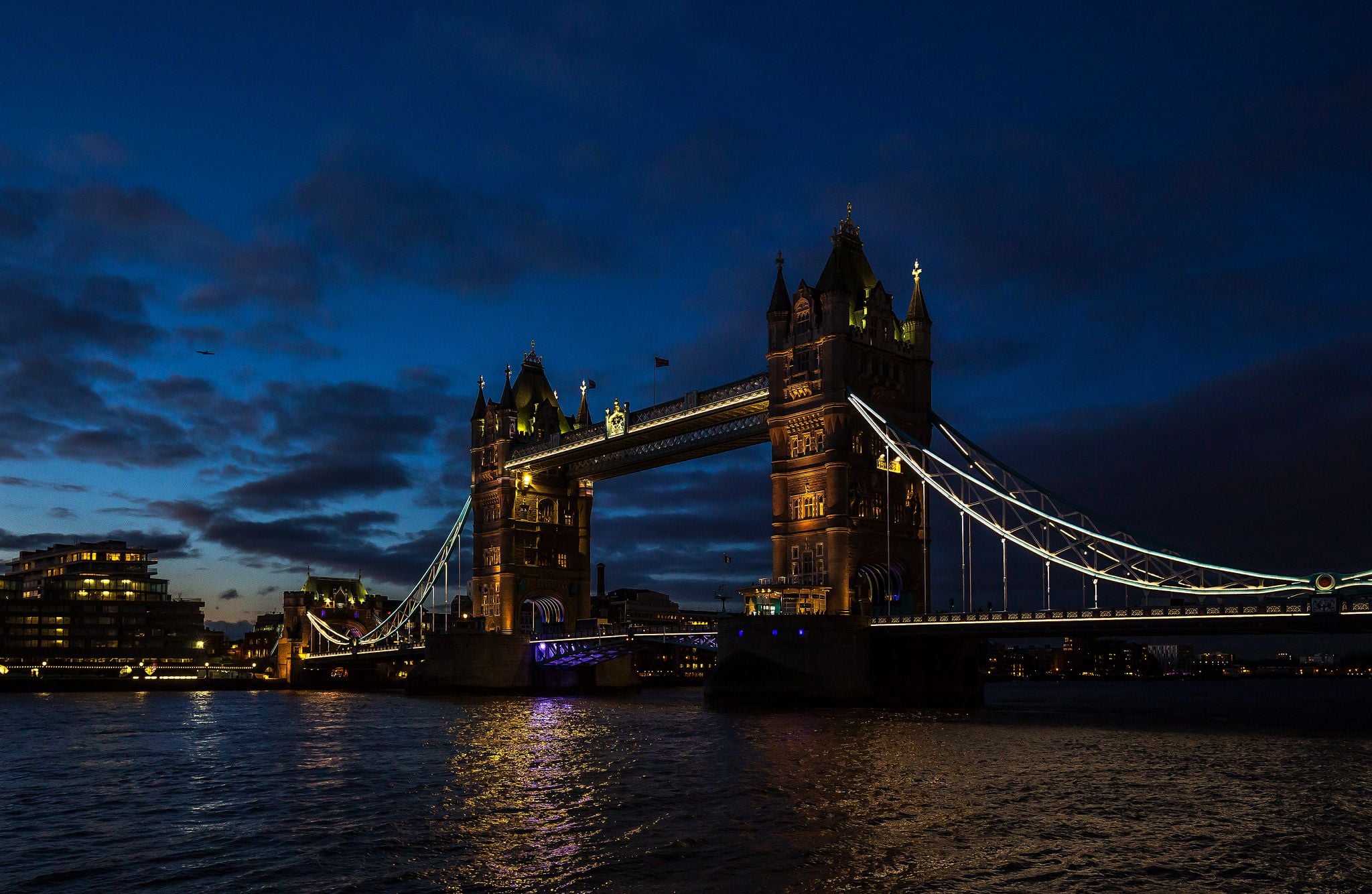 London Tower Bridge wallpapers HD backgrounds pictures