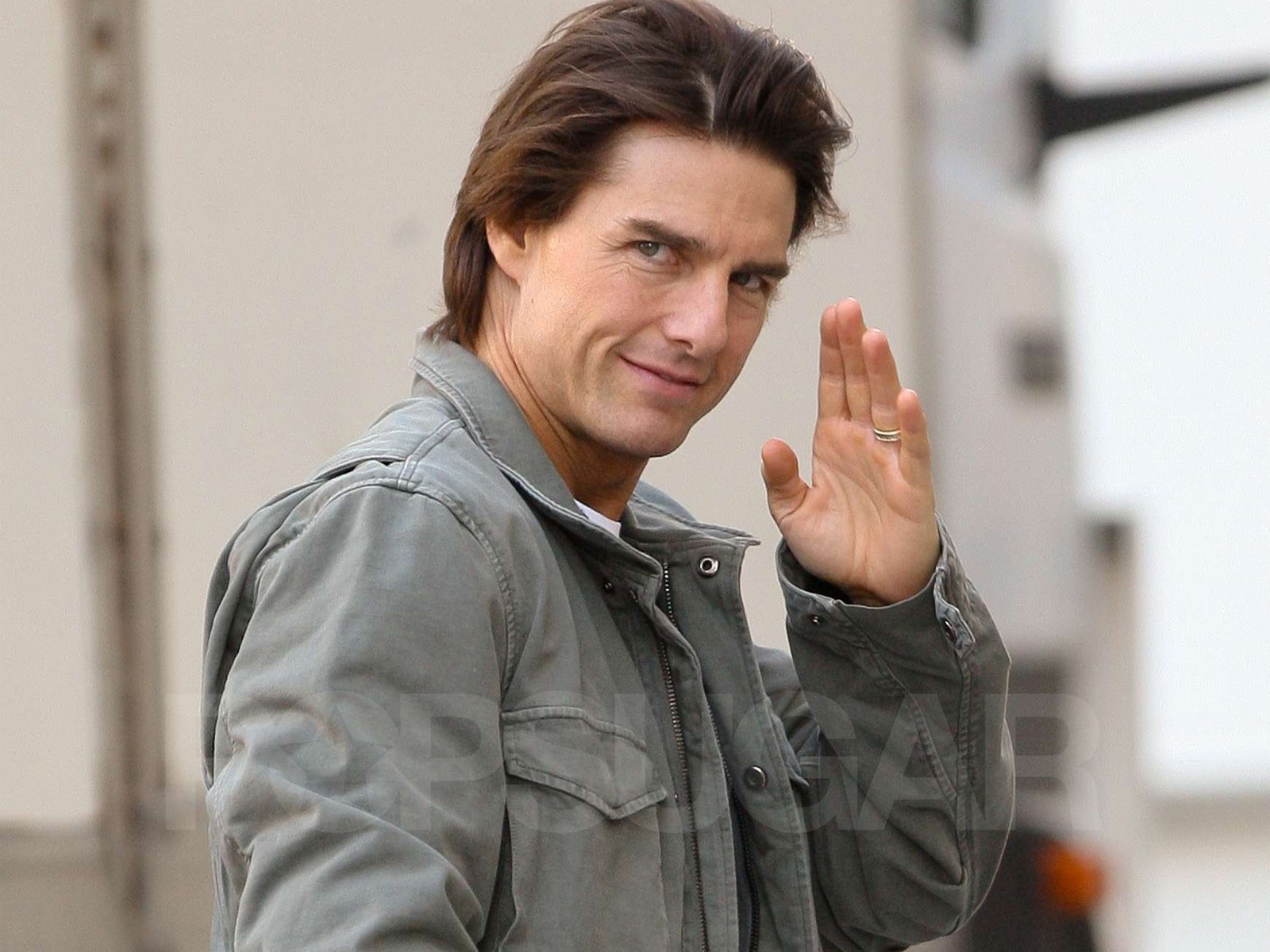 Hollywood Actor Tom Cruise HD Wallpaper