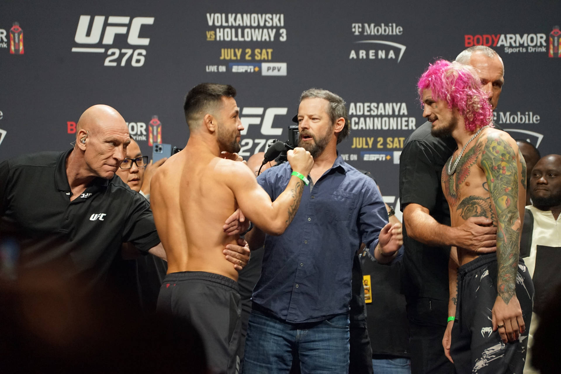 Pedro Munhoz Weigh Wallpaper