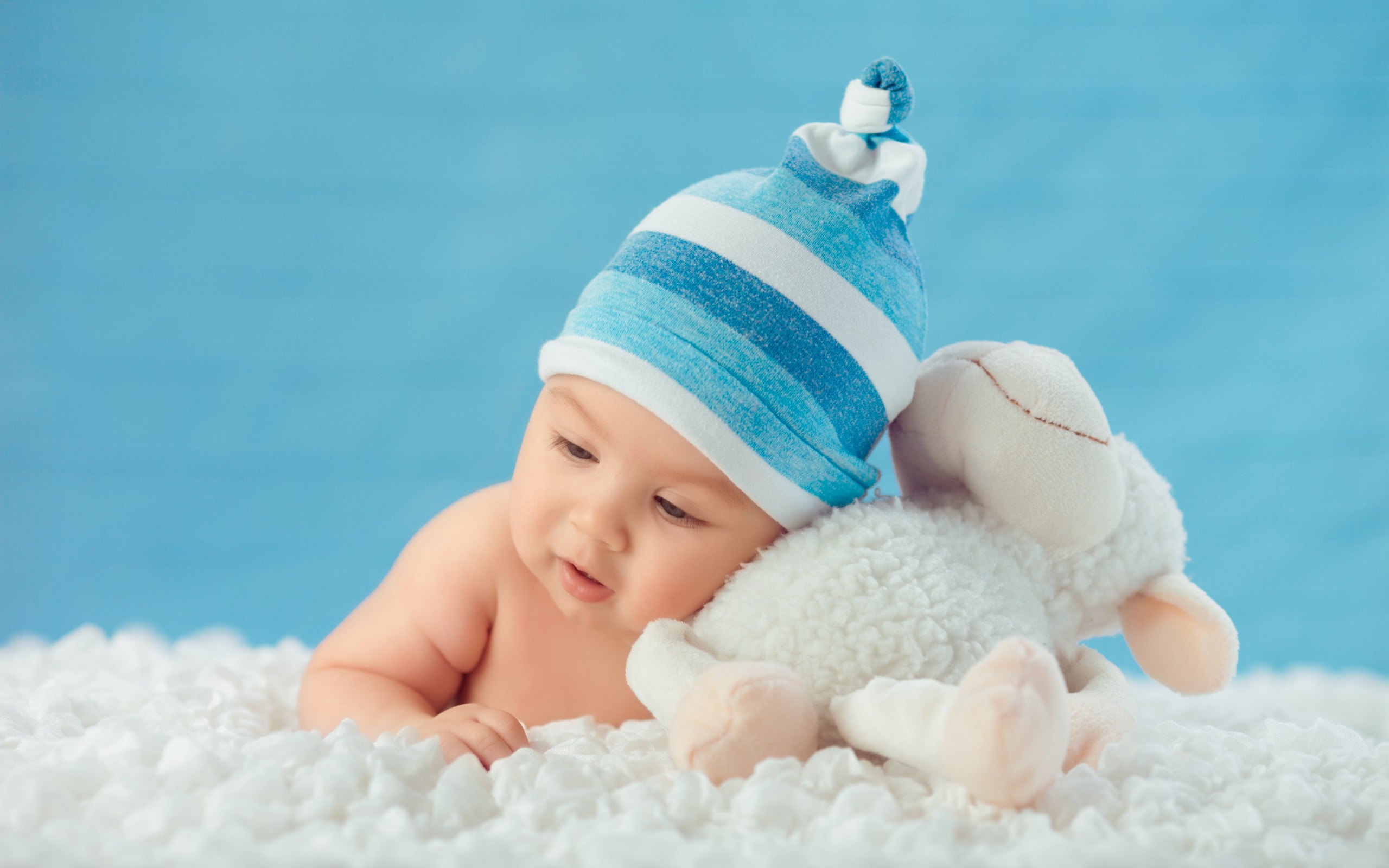 New Born Baby HD Wallpaper This